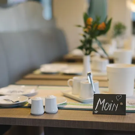 מלון Kachelot 3*